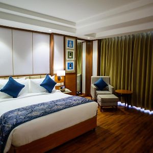 Fortune Club King savings on Spa 2 Hours of Happy Hours on selected beverages on laundry per